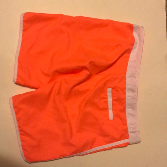 Hurley juniors board shirt size 1 - Picture 2 of 2